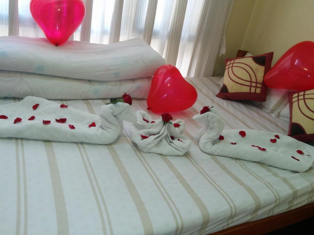 Lalitpur Looniva Guest House מראה חיצוני תמונה